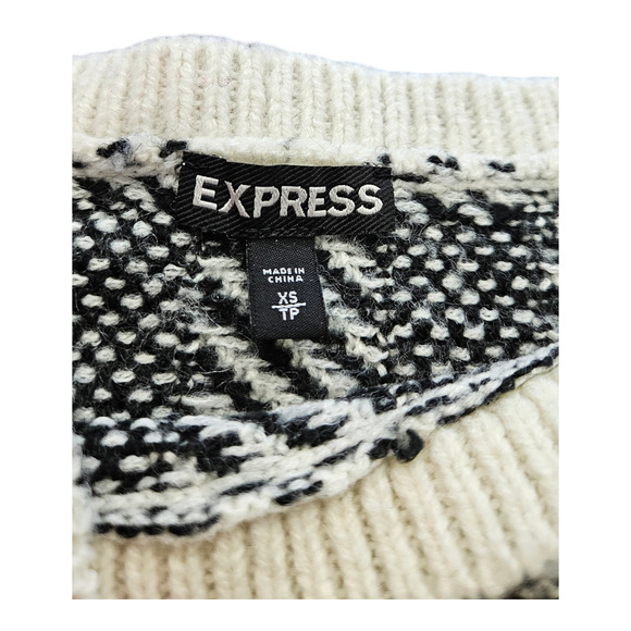 Express XS Long Sleeve Knit Plaid Sweater - Picture 3 of 8